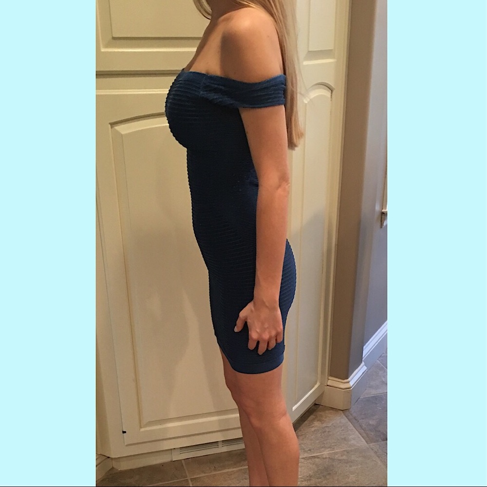 Navy blue bodycon dress